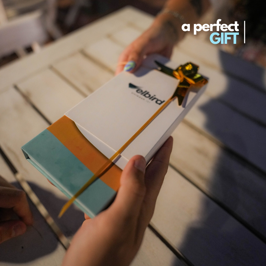 Stylish Ultra Slim Wallet RFID Blocking Premium Aluminum Card Holder W/Trigger to Slide Up Cards - Complete Packaging W/