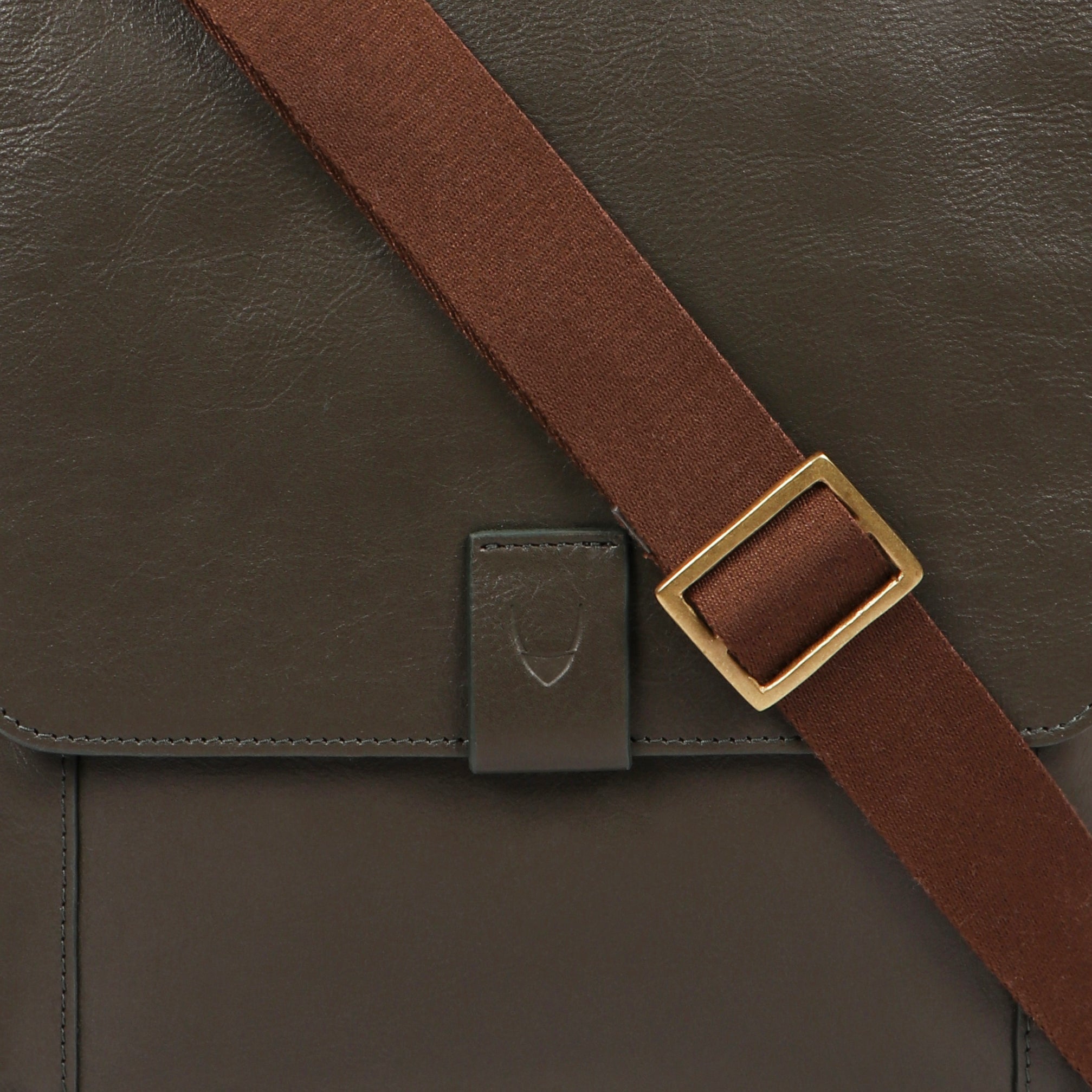 Aiden Genuine Leather Medium Crossbody Men/Women Shoulder Messenger Bag/Travel Bag / 10.5