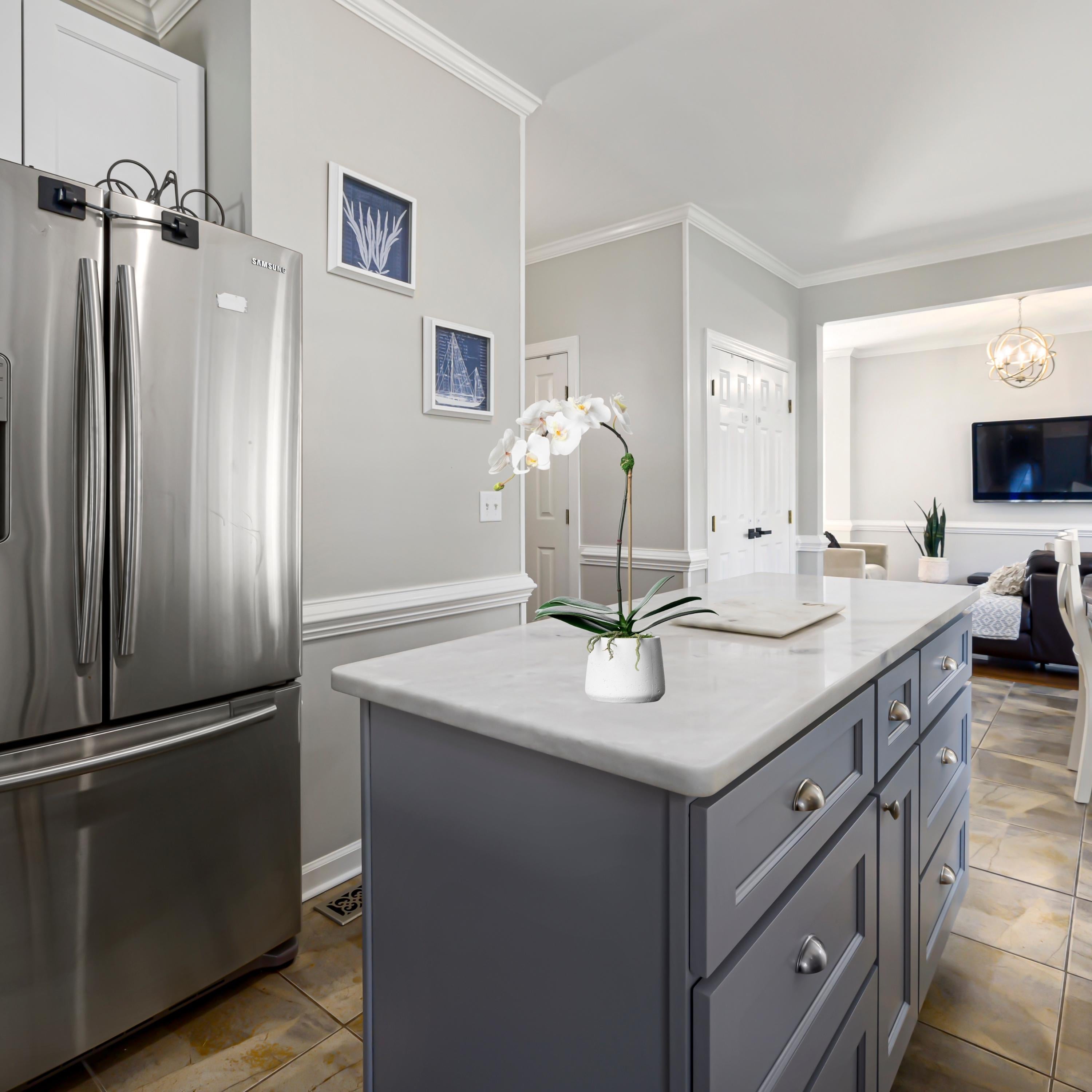 Artificial Orchid Plant - White Orchid in White Pot - 21